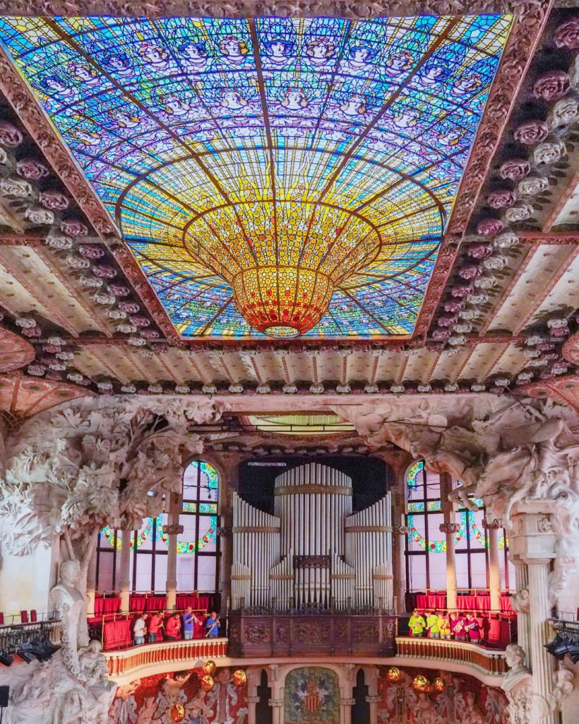 3 Days in Barcelona: The Perfect Itinerary for First-Time Visitors 40 Palau de la Musica Catalana stained glass ceiling Barcelona